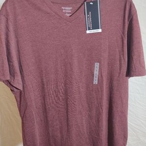 Roundtree Yorke cranberry v neck t shirt